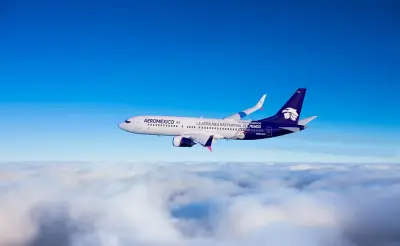 Aerolíneas mexicanas mantienen vuelos a Cuba pese a crisis de combustible en la isla
