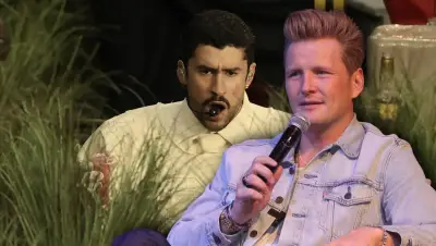 Alexander Acha critica show de Bad Bunny en Super Bowl y genera polémica en redes sociales