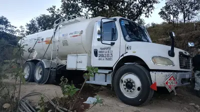 Aseguran toma clandestina y 20 mil litros de huachicol en Zapopan, Jalisco