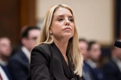 Bondi esquiva preguntas sobre Epstein en audiencia ante el Congreso de EU
