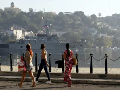 Buques de la Marina Mexicana llegan a Cuba con 1,200 toneladas de ayuda humanitaria