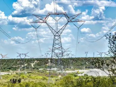 CFE Reporta Utilidad Neta Récord de 139,033 Millones de Pesos en el Cuarto Trimestre del 2025