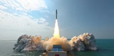 China impulsa su programa lunar con lanzamiento de Smart Dragon-3 y prueba del Long March-10