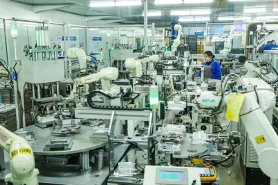 China supera los 10 billones de kWh en generación eléctrica para 2025, marcando un hito energético global