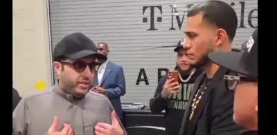 David Benavidez confronta a jeque saudí por pelea incumplida contra Canelo Álvarez