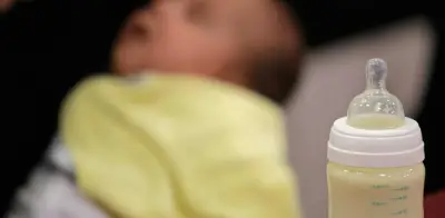 Francia investiga tercera muerte de bebé vinculada a leche de fórmula contaminada
