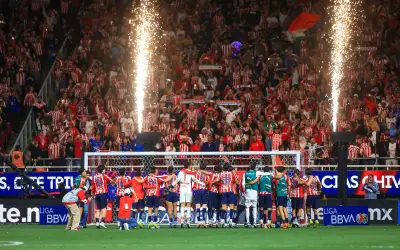 Gabriel Milito pide calma a Chivas tras victoria en el Clásico Nacional contra el América