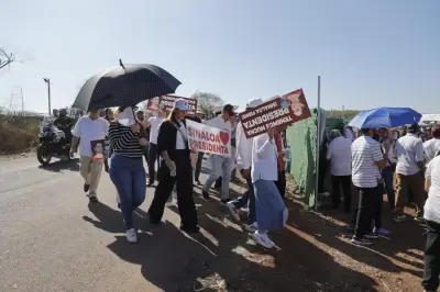 Gira presidencial en Culiacán sin protestas pero con acarreo masivo de asistentes