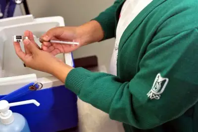 Gobierno intensifica campaña de vacunación contra sarampión ante brotes en México