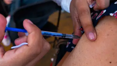 IMSS y UNAM reactivan Mega Centro de Vacunación contra sarampión en Ciudad Universitaria