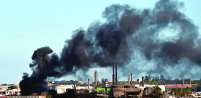 Incendio en refinería cubana agrava crisis energética; México envía ayuda humanitaria