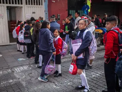 Iniciativa en CDMX propone pruebas psicológicas en escuelas para combatir crisis emocionales en adolescentes