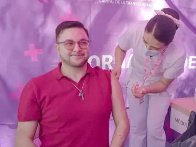 ISSSTE llama a vacunarse contra sarampión a menores de 49 años ante brote nacional