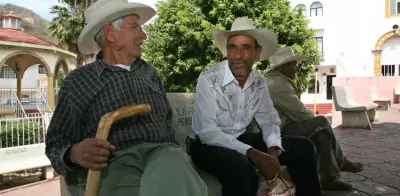 México alcanza récord de esperanza de vida, pero soledad afecta a 1.7 millones de adultos mayores
