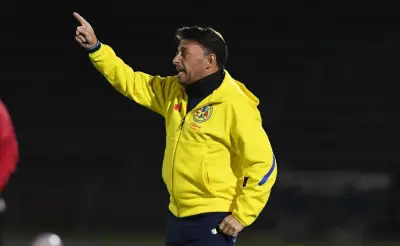 Ángel Villacampa pide disculpas tras llamar 'pendejas' a sus jugadoras del América Femenil