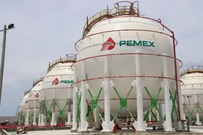 Pemex invertirá 10 mil millones de pesos en el sector petroquímico nacional