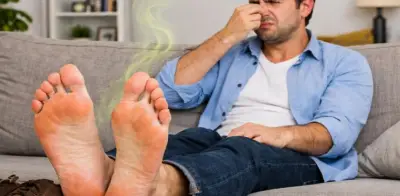 ¿Por qué huelen los pies aunque te bañes? La ciencia revela el secreto de la bromhidrosis