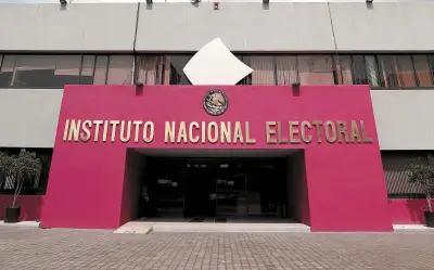 Reforma Electoral de Sheinbaum: Eliminan pluris, regulan IA y reducen gasto en elecciones