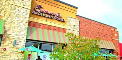 Restaurantes mexicanos ofrecen comida gratis al ICE: polémica y acusaciones de IA