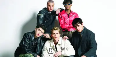 Santos Bravos: Juventud y Autenticidad en la Presión de la Fama Musical