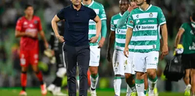 Santos Laguna despide al técnico y lanza ultimátum a plantilla tras crisis institucional