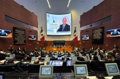 Senado de México rinde homenaje póstumo a legislador panista fallecido