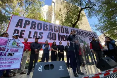 Sindicalistas Exigen Jornada de 40 Horas Afuera del Senado