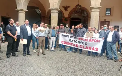 Sindicato de Congreso de Jalisco exige escalafón mientras agremiados piden transparencia interna