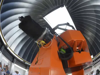 Telescopio COLIBRÍ de la UNAM detecta colisión de estrellas de neutrones en otra galaxia