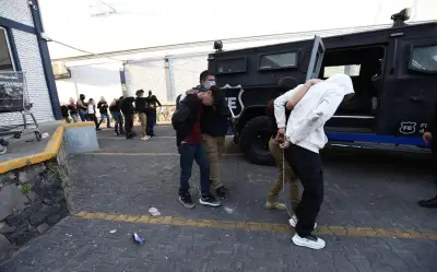 Trasladan a 31 detenidos por violencia en Jalisco al penal de Puente Grande