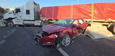 Tráiler provoca carambola en Apizaco-Tlaxcala: 10 lesionados y caos vial