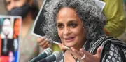 Arundhati Roy abandona Berlinale por declaraciones sobre Gaza: 'Es un genocidio'