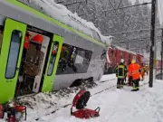 Avalancha de Nieve Provoca Descarrilamiento de Tren en Suiza: 5 Heridos