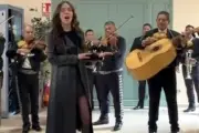 Belinda Apapacha a Españoles con Mariachi y Tacos en Gira Musical