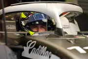Checo Pérez sufre un día complicado por fallas mecánicas en el Gran Premio de Bahréin