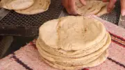 Consejo Nacional de la Tortilla advierte incremento de hasta 5 pesos por kilo