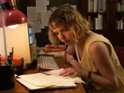 Corina: La Ópera Prima de Ursula Hofner que Explora la Agorafobia y la Valentía