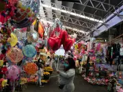 Día del Amor y la Amistad impulsa derrama de 36.2 mil millones de pesos en comercio