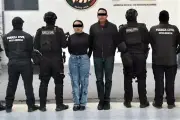 Detienen a mujer con droga y vinculada a secuestro en operativo policial