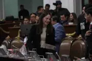 Detienen a sujeto por acoso sexual a diputada en el Congreso