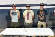 Detienen a tres personas con drogas en el centro de Monterrey