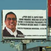 Diputado morenista exhibido por gasto en escoltas en espectacular de Mexicali