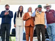 Edomex fortalece el campo con 12 nuevas máquinas para infraestructura y uso eficiente del agua