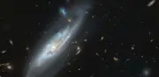 El Hubble captura la galaxia fantasmal NGC 4848 en un detalle sin precedentes