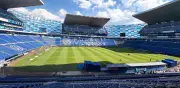 Estadio Cuauhtémoc en riesgo: Llenos históricos pese a césped peligroso