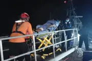 Evacúan por vía marítima a dos heridos por disparos en Isla Mujeres