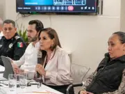 Gobernadora Mara Lezama lidera reunión para fortalecer operación del Aeropuerto de Cancún rumbo al Mundial 2026