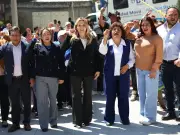 Huixquilucan entrega repavimentación de calle Lluvia con concreto hidráulico en El Mirador