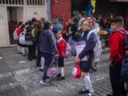 Iniciativa en CDMX propone pruebas psicológicas en escuelas para combatir crisis emocionales en adolescentes