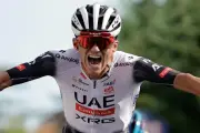Isaac del Toro regresa al ciclismo profesional en el UAE Tour tras lesión